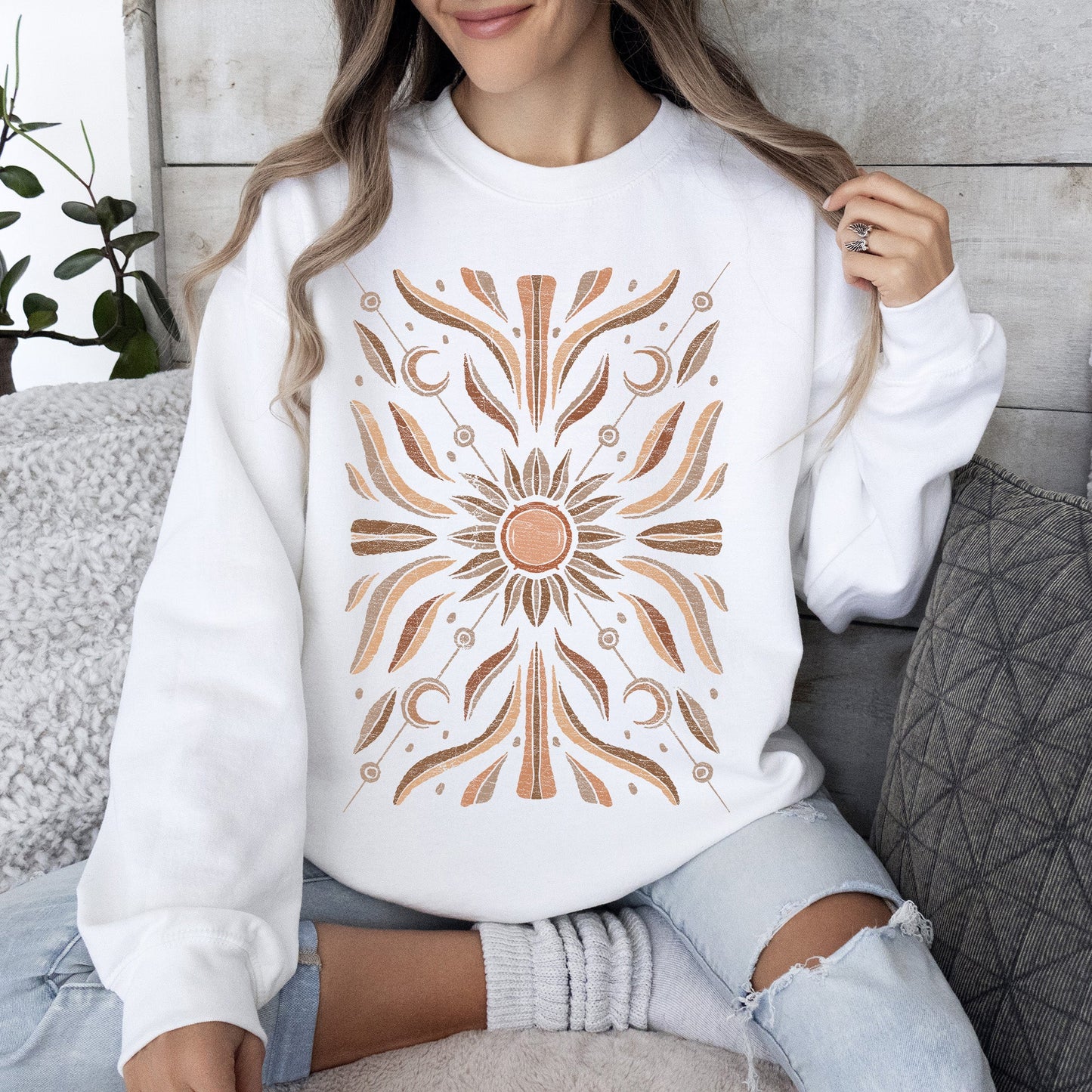 Boho Radiant Sun Sweatshirt – Cozy Unisex Pullover – White Sweatshirt