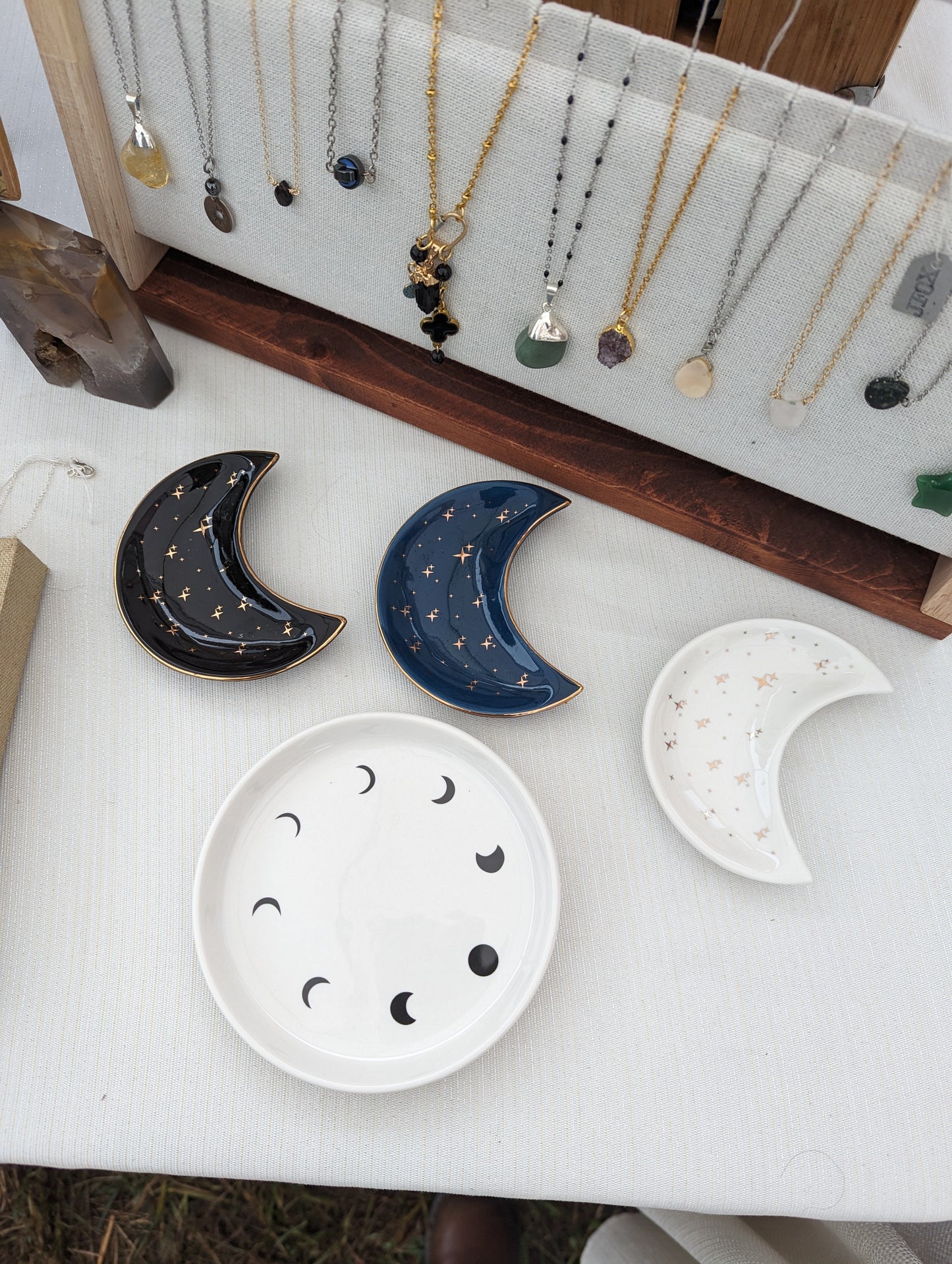 Crescent Moon Trinket Dish – Jewelry & Crystal Holder (3 Colors Available)