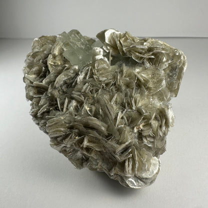 Aquamarine with Muscovite and Albite from Shigar Valley, Skardu, Pakistan – Minerals
