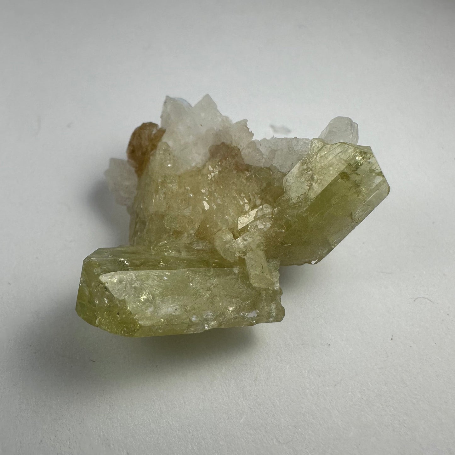 Brazilianite on Albite – Minerals