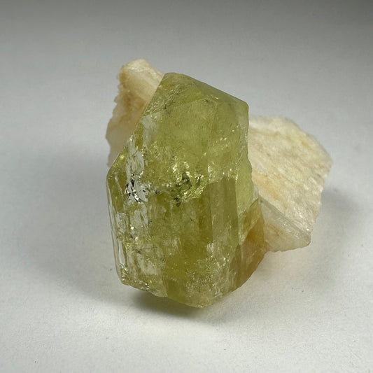 Brazilianite with Albite – Minerals