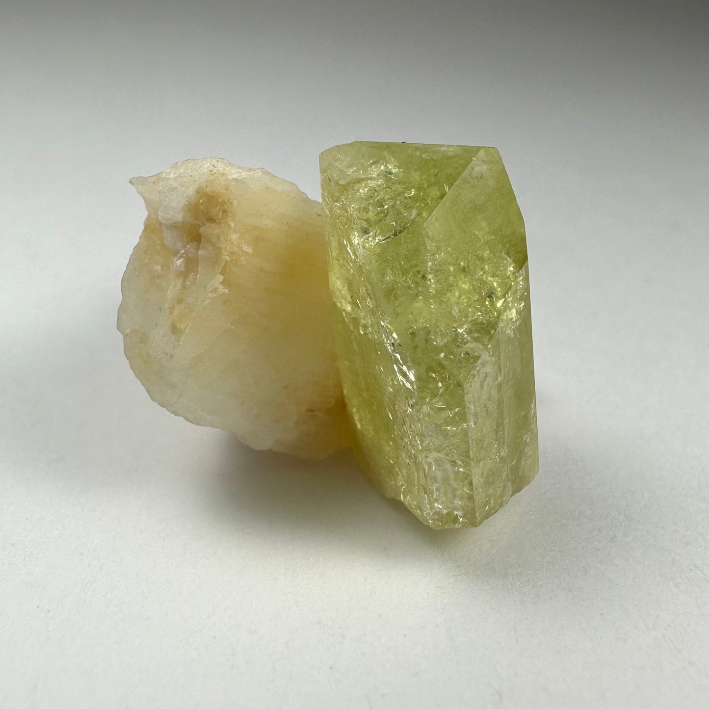 Brazilianite with Albite – Minerals