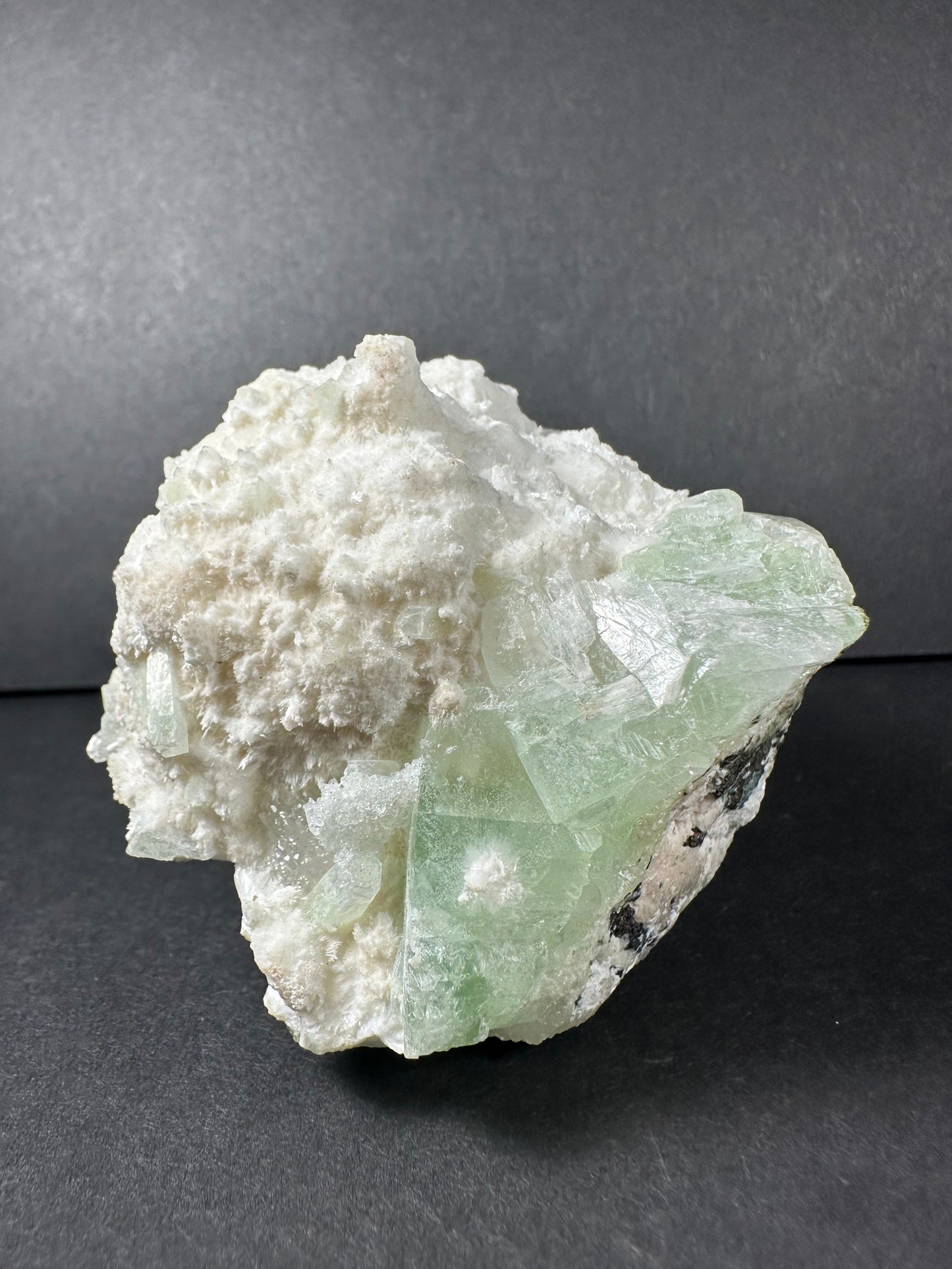 Green Apophyllite with Mordenite 178g