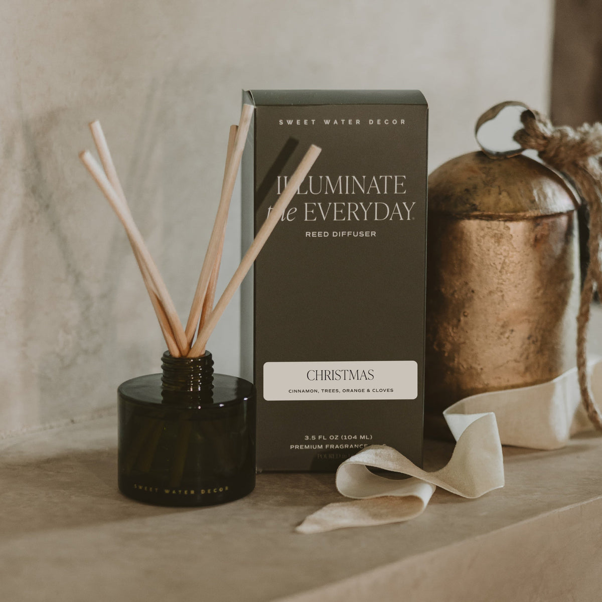 Christmas Reed Diffuser – Olive Green Glass, 3.5 oz