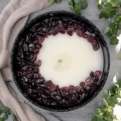 Eucalyptus Mint Crystal Candle with Garnet | Coconut-Soy Wax Candle, 9oz – Crystal Candle