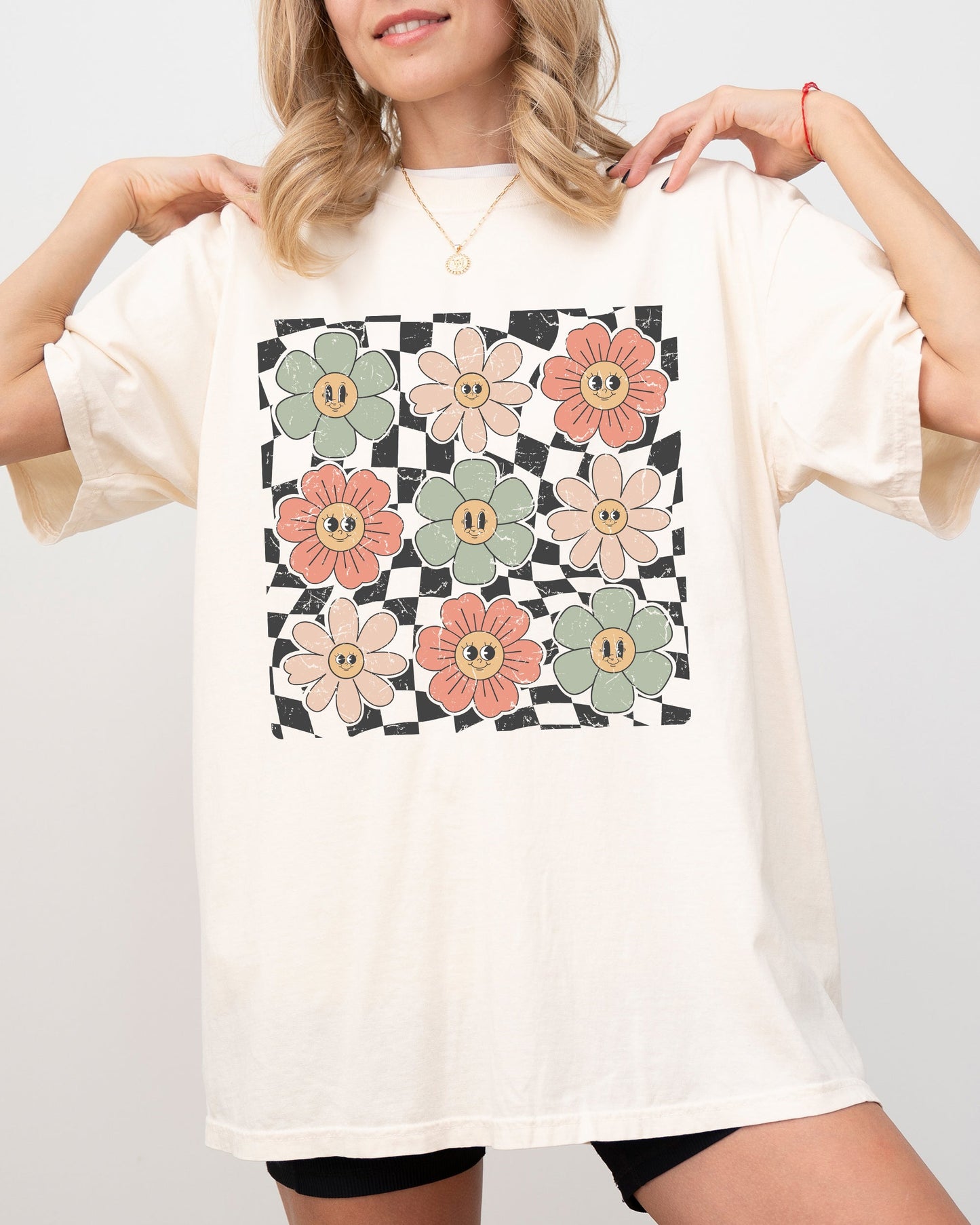 Retro Flowers - Comfort Colors T-Shirt – Ivory Cream T-Shirt