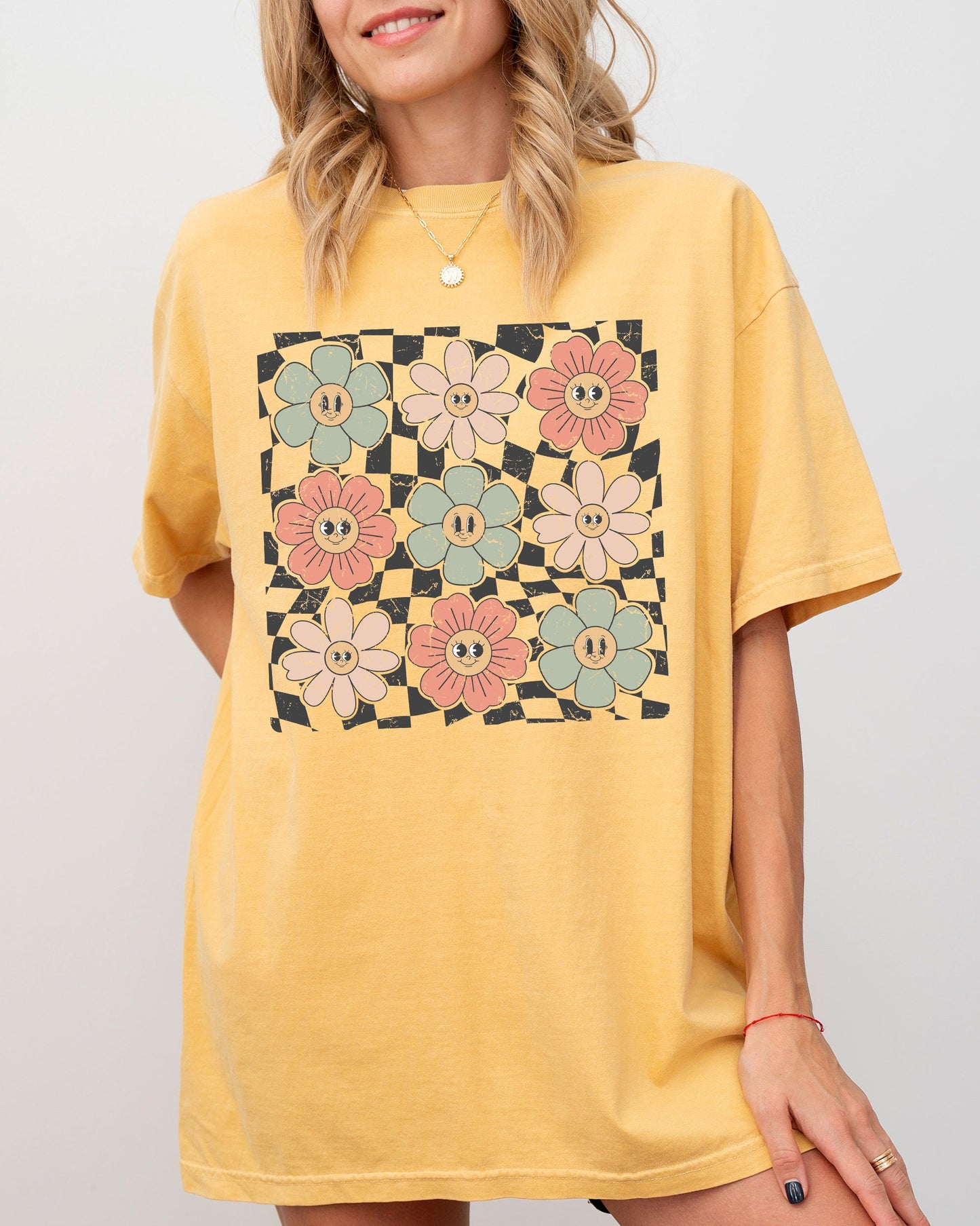 Retro Flowers - Comfort Colors T-Shirt – Mustard T-Shirt
