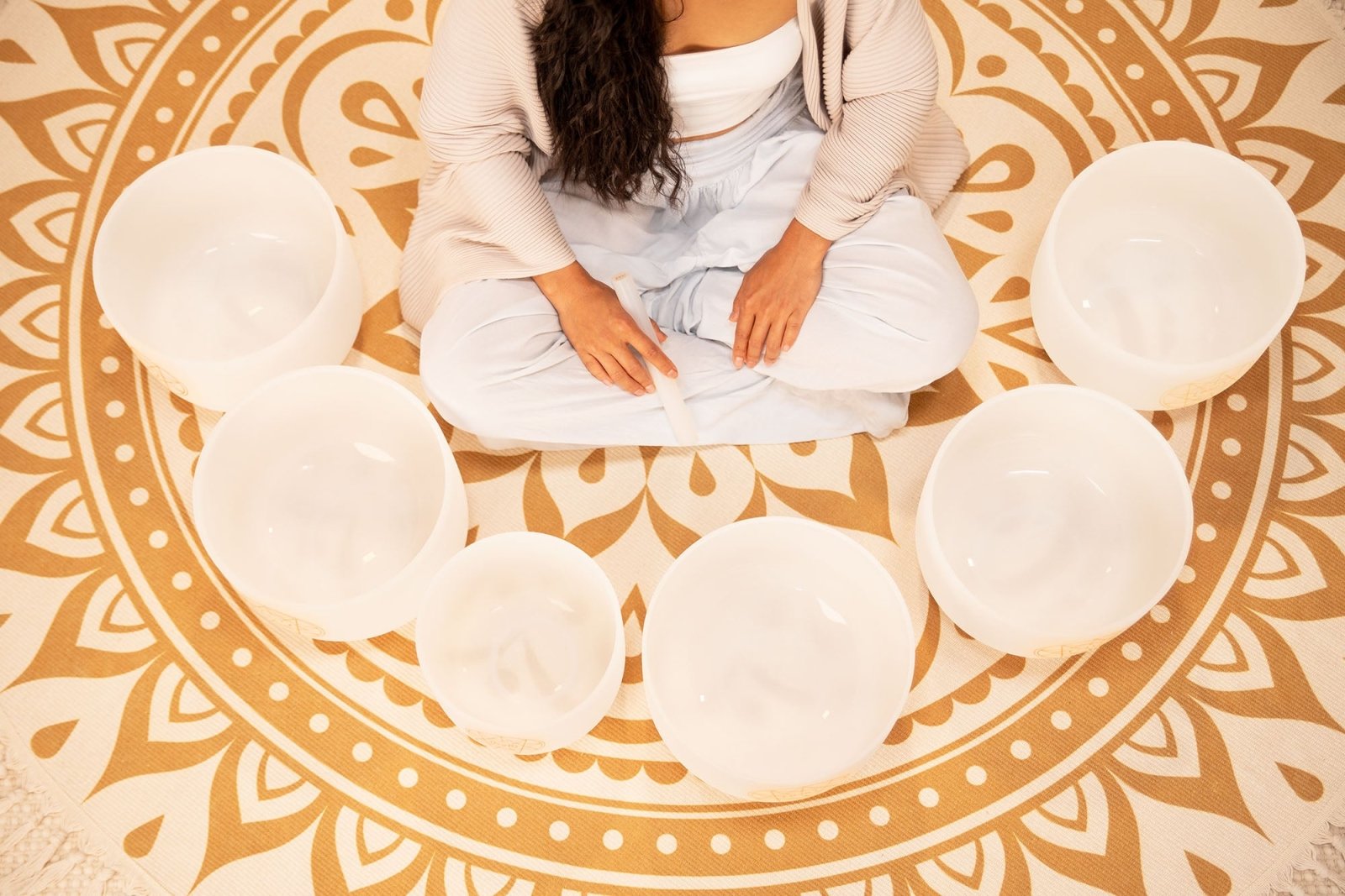 Solfeggio Crystal Singing Bowl Set – 6 White Frosted Quartz Bowls (396–852 Hz) – Solfeggio Crystal Singing Bowl Set