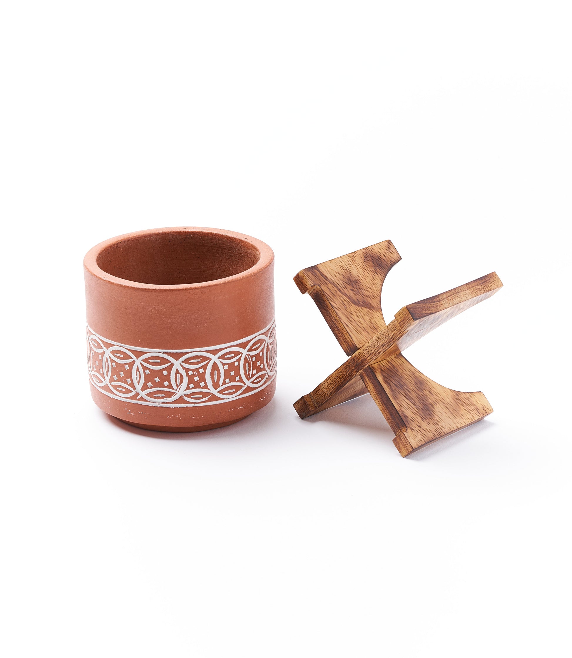 Daksha Terracotta Plant Pot with Wood Stand - large – Garden