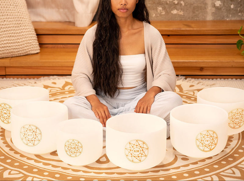 Solfeggio Crystal Singing Bowl Set – 6 White Frosted Quartz Bowls (396–852 Hz) – Solfeggio Crystal Singing Bowl Set