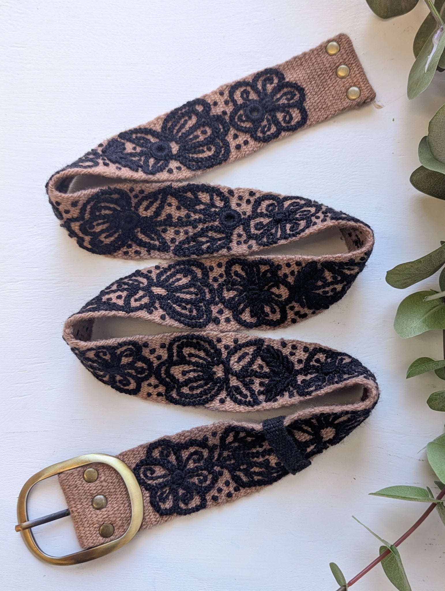 Sombra Rosa Embroidered Belt – L belt