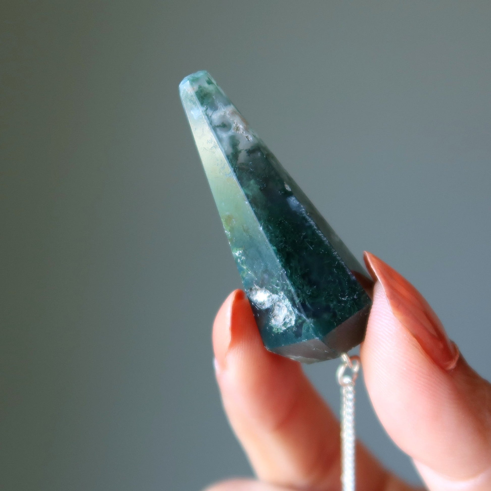 Moss Agate Pendulum | Crystal Dowsing Tool – Pendulums