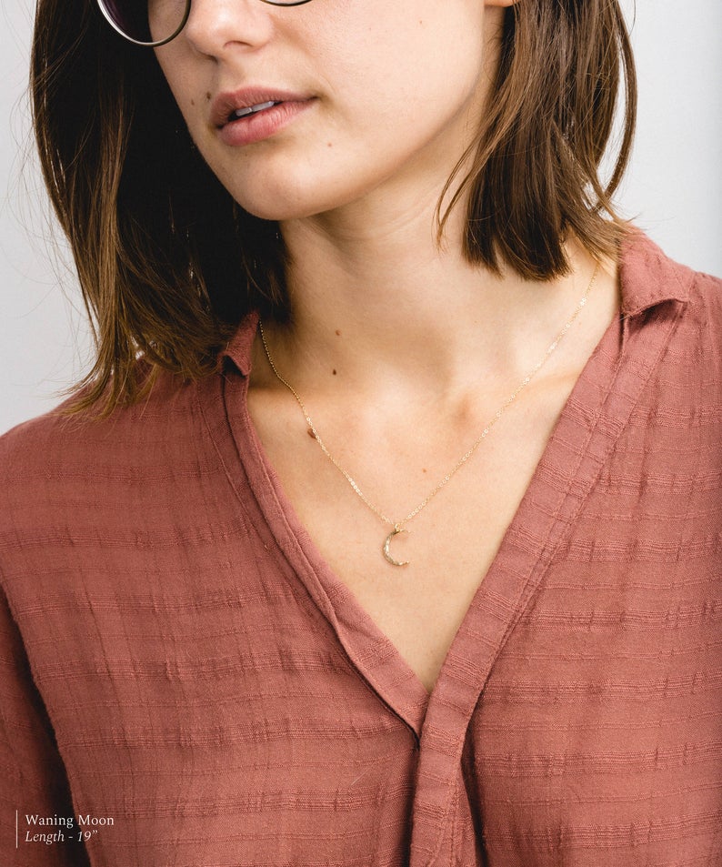 MOON PHASE NECKLACE –