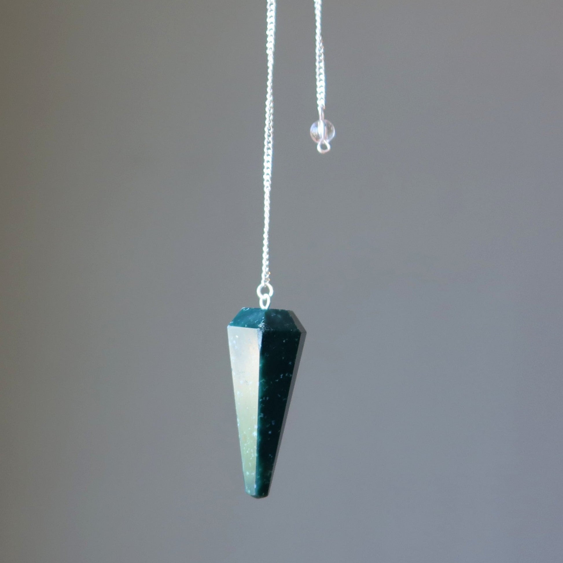 Bloodstone Pendulum | Crystal Dowsing Tool – Pendulums
