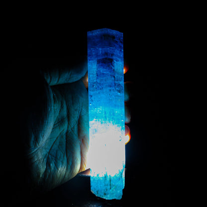 Blue Beryl var. Aquamarine Natural Mineral Specimen Museum – Apohyllite