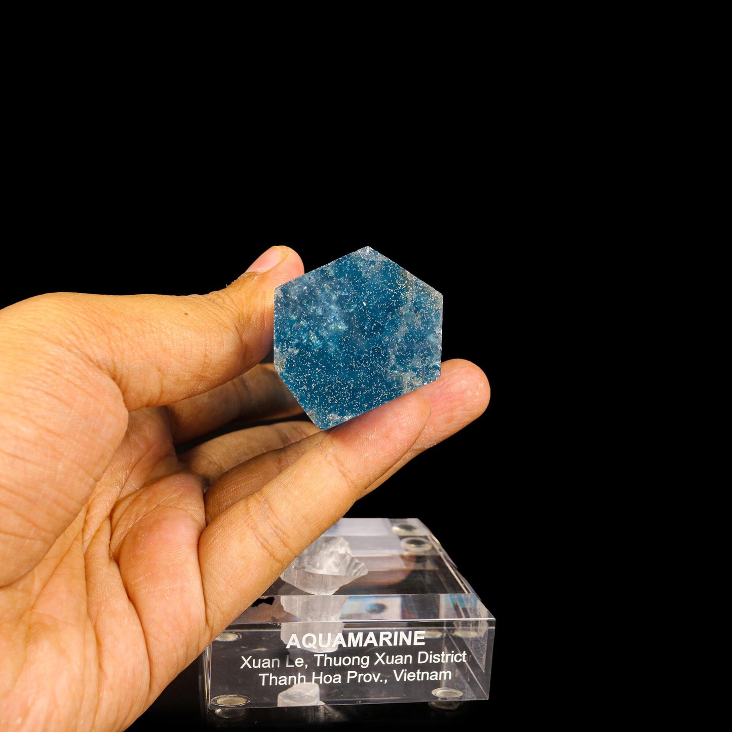 Blue Beryl var. Aquamarine Natural Mineral Specimen Museum – Apohyllite