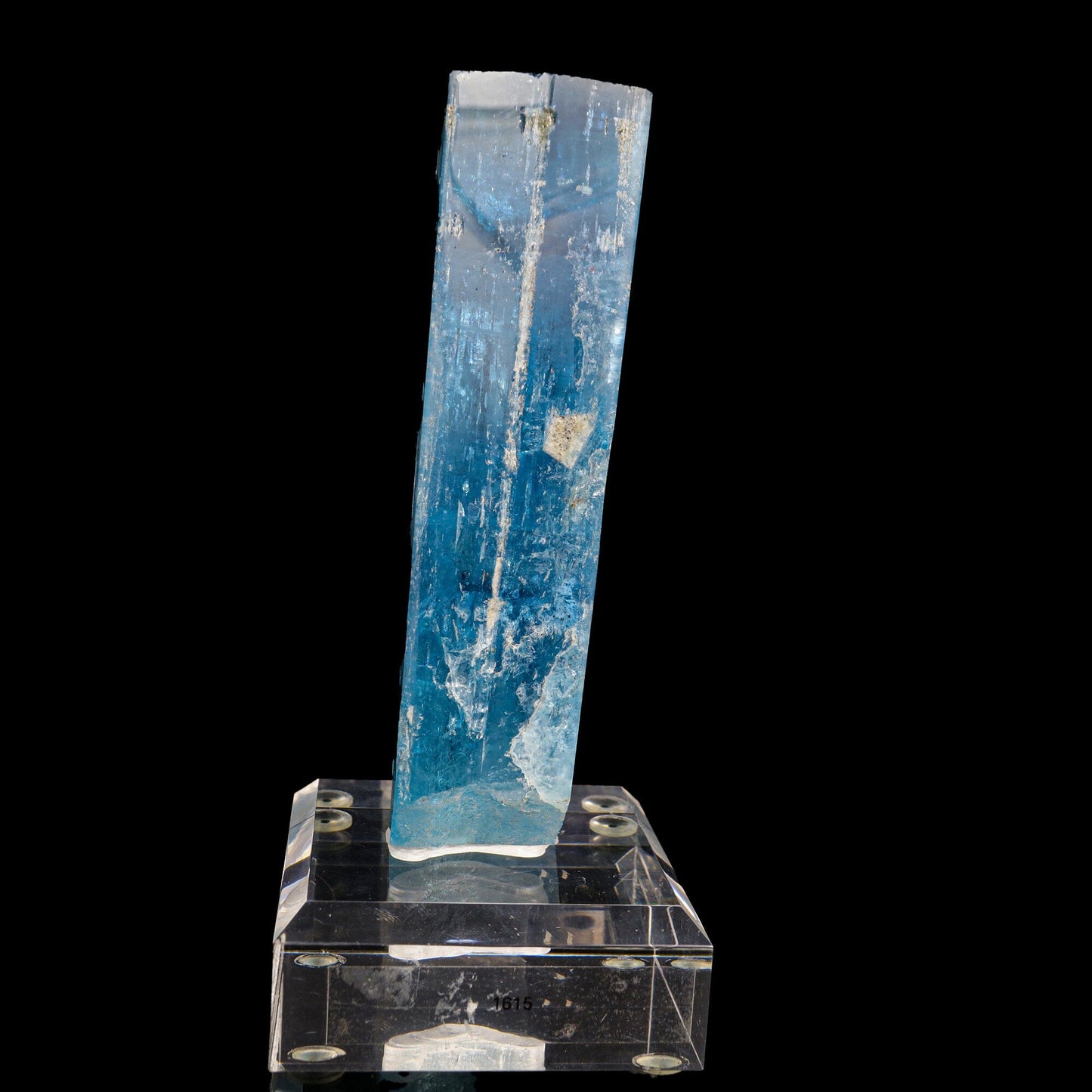 Blue Beryl var. Aquamarine Natural Mineral Specimen Museum – Apohyllite