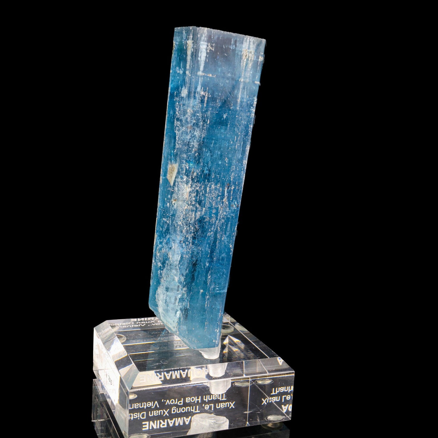 Blue Beryl var. Aquamarine Natural Mineral Specimen Museum – Apohyllite