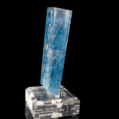 Blue Beryl var. Aquamarine Natural Mineral Specimen Museum – Apohyllite