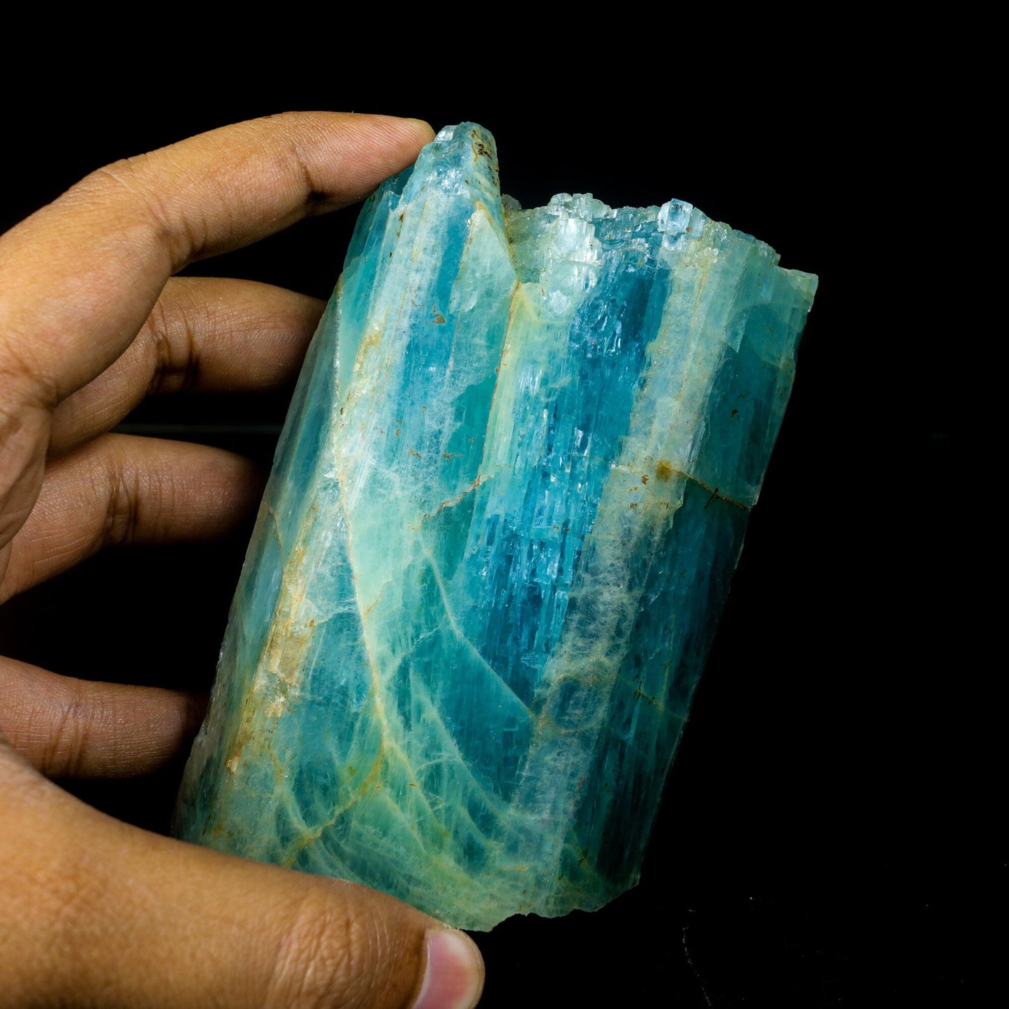 Blue Beryl var. Aquamarine Natural Mineral Specimen – Apohyllite