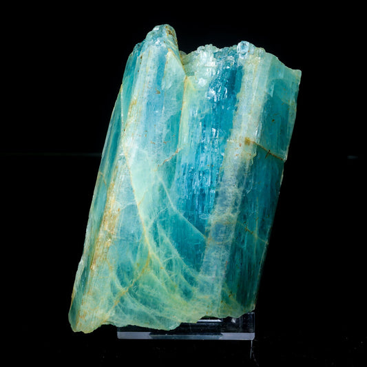 Blue Beryl var. Aquamarine Natural Mineral Specimen – Apohyllite