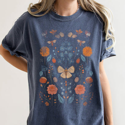 Bohemian Moth - Comfort Colors Tshirt – T-Shirt