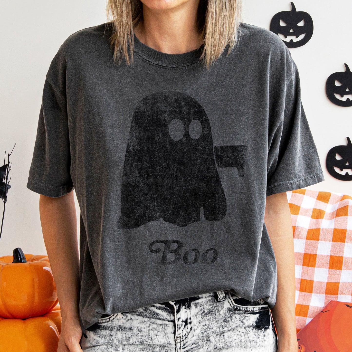 Boo Retro Ghost - Comfort Colors Tshirt – T-Shirt