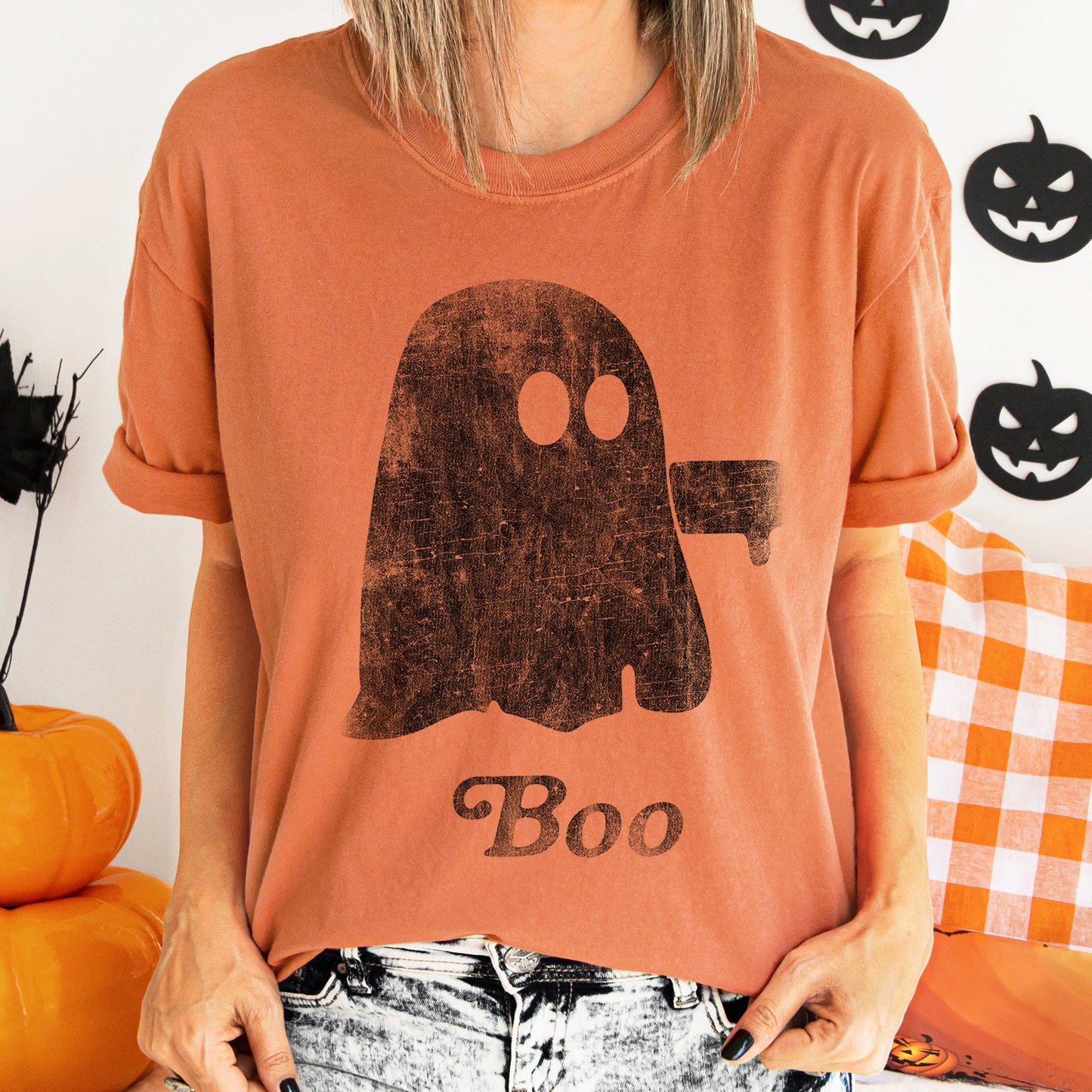 Boo Retro Ghost - Comfort Colors Tshirt – T-Shirt
