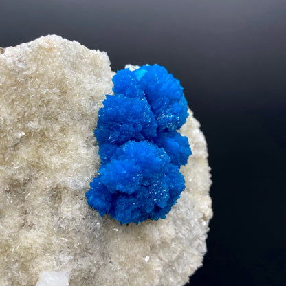 Cavansite - large, bold coloring – Cavansite