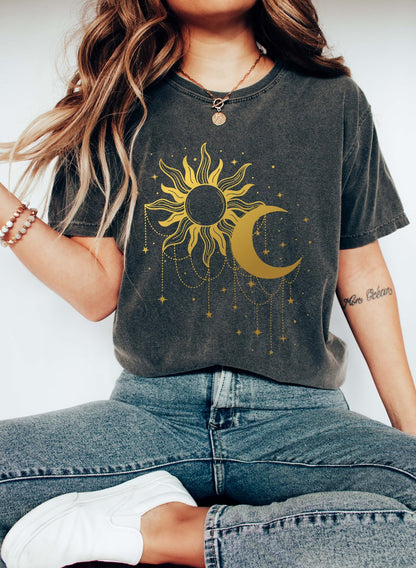 Sun and Moon - Comfort Colors Tshirt – T-Shirt