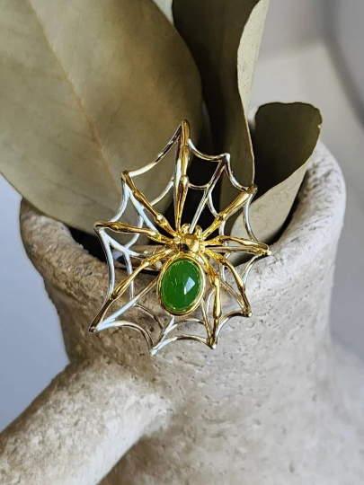 AA Spider Jade Ring, Set in Sterling Silver –