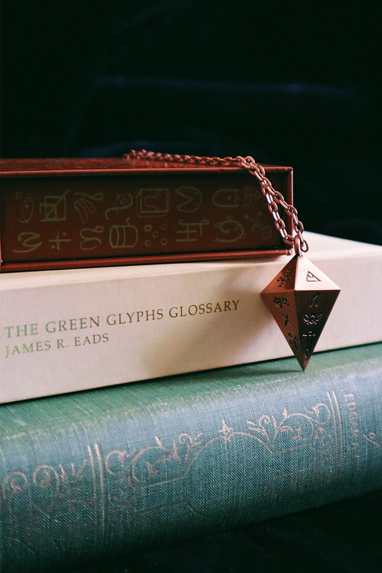 Green Glyphs Pendulum – Pendulum