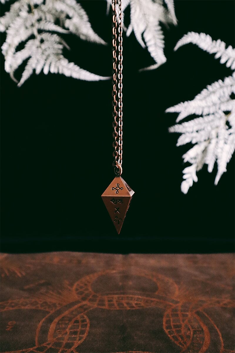 Green Glyphs Pendulum – Pendulum