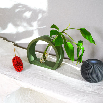 Half-Moon Plant Propagation Station with Glass Tube