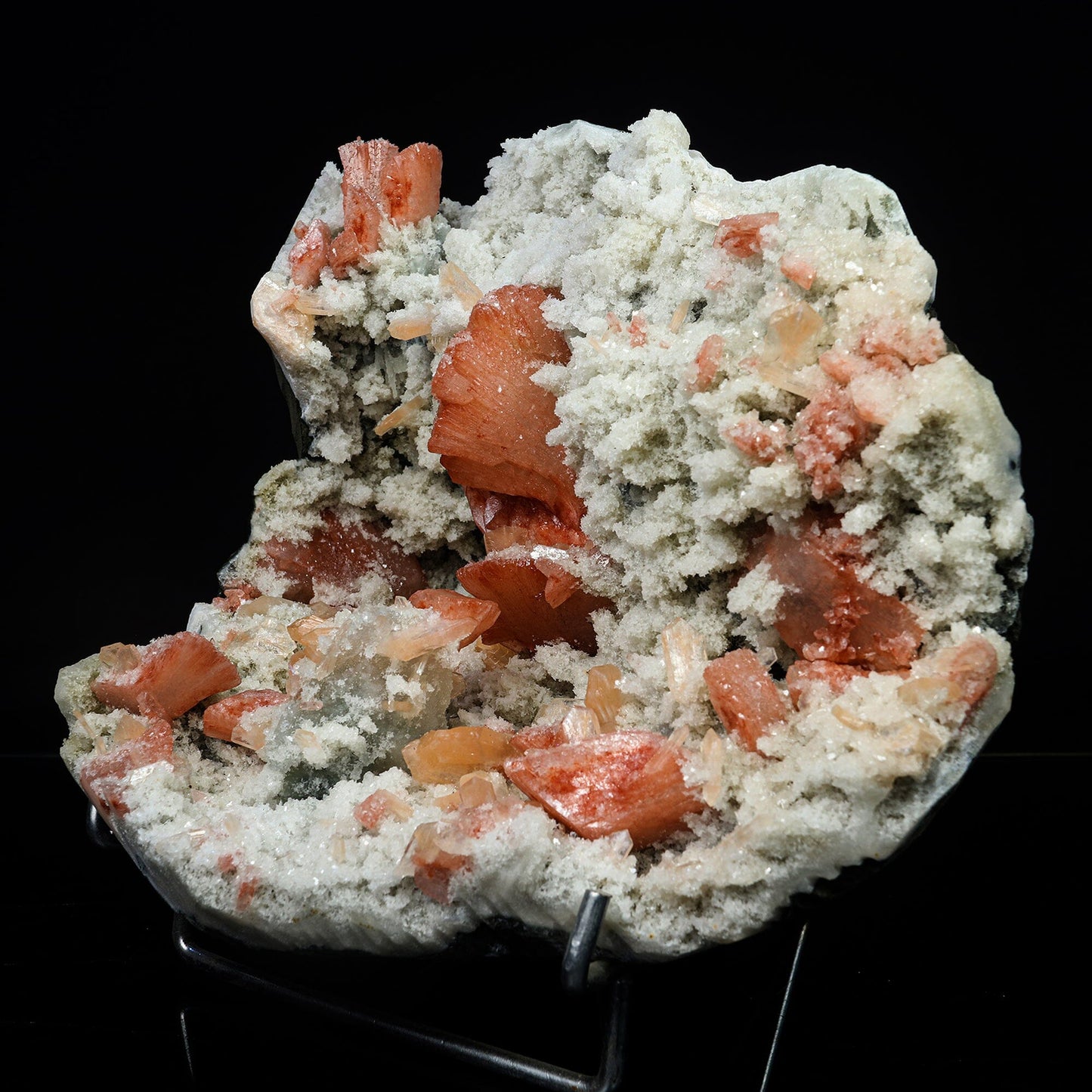 Heulandite with Chalcedony 5" - Jalgaon India – Heulandite