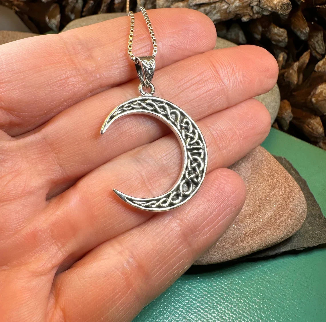 Celtic Knot Moon Necklace – Pendant