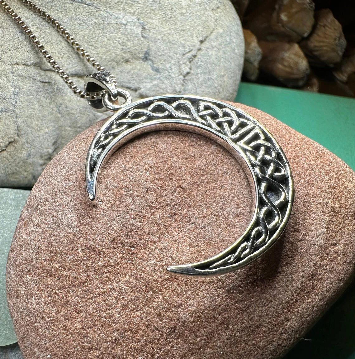 Celtic Knot Moon Necklace – Pendant
