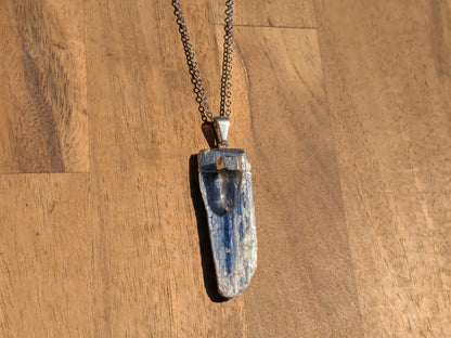 Blue Kyanite + Clear Quartz Necklace –