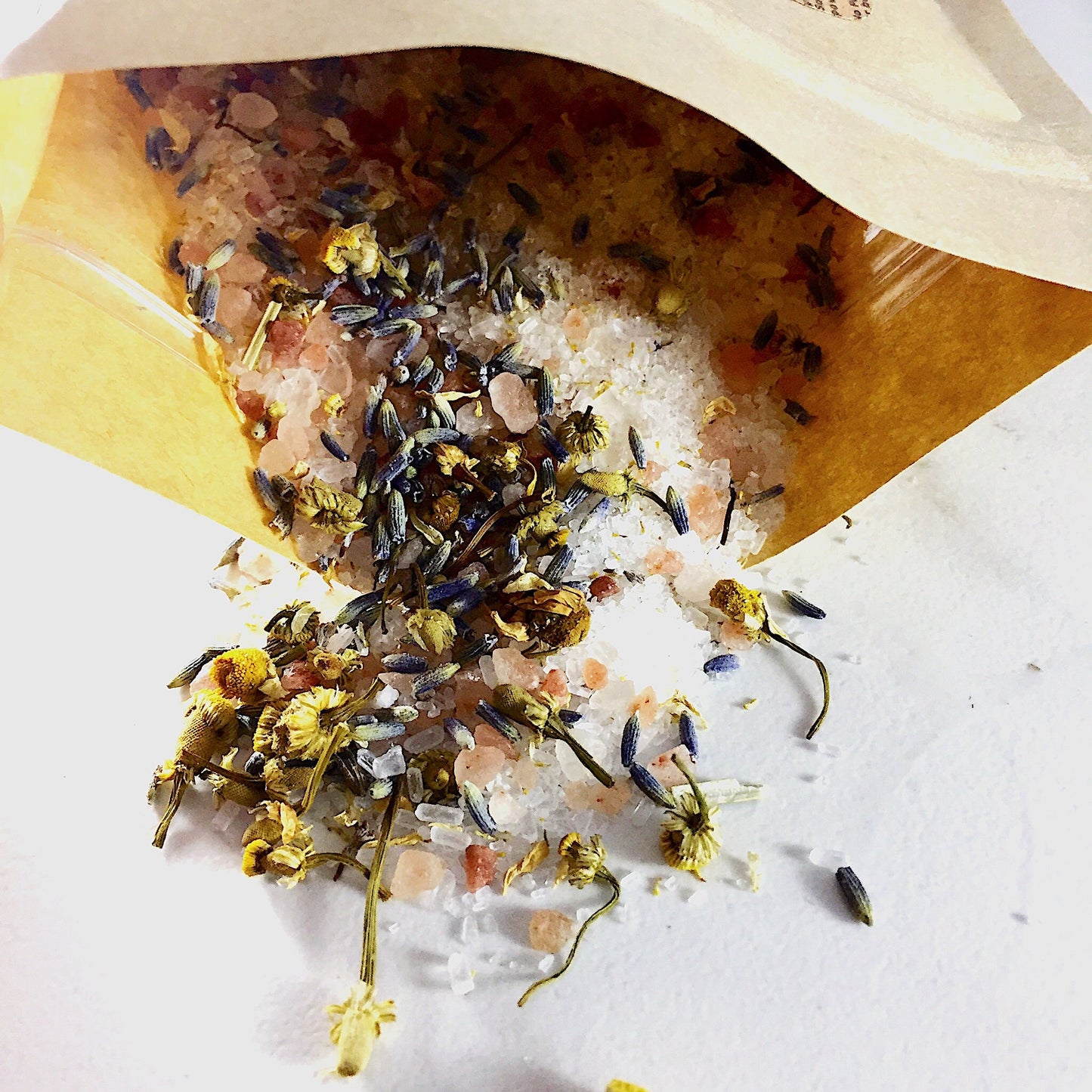 Calming Bath Salts / Detox / Relaxation / Lavender & Chamomile / Essential Oils / Organic Herbs / Herbal Bath Salts for Relaxation Stress – Bath