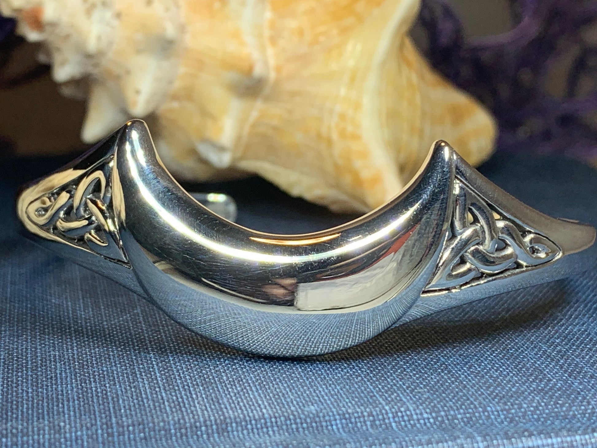 Lucina Moon Bracelet – Bracelet