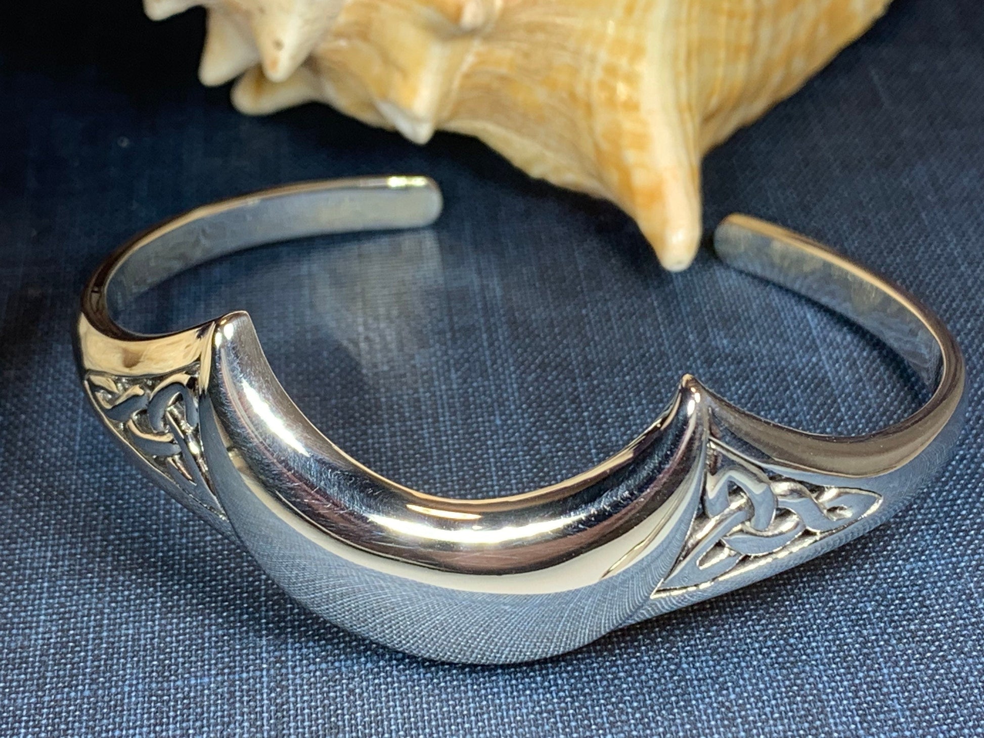 Lucina Moon Bracelet – Bracelet
