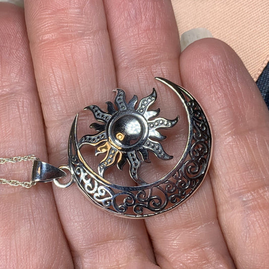 Luan Moon Necklace – Pendant