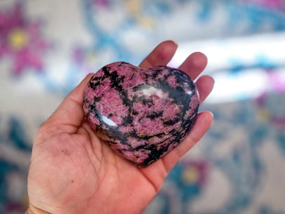 RHODONITE heart – 301-350g