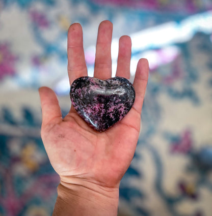 RHODONITE heart – 150-200g
