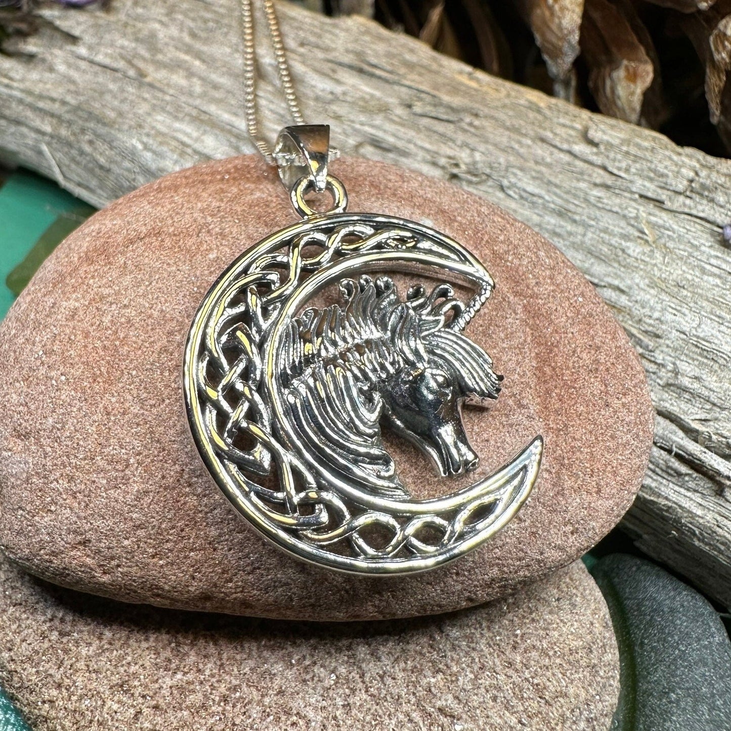 Moondreamer Unicorn Necklace – Pendant