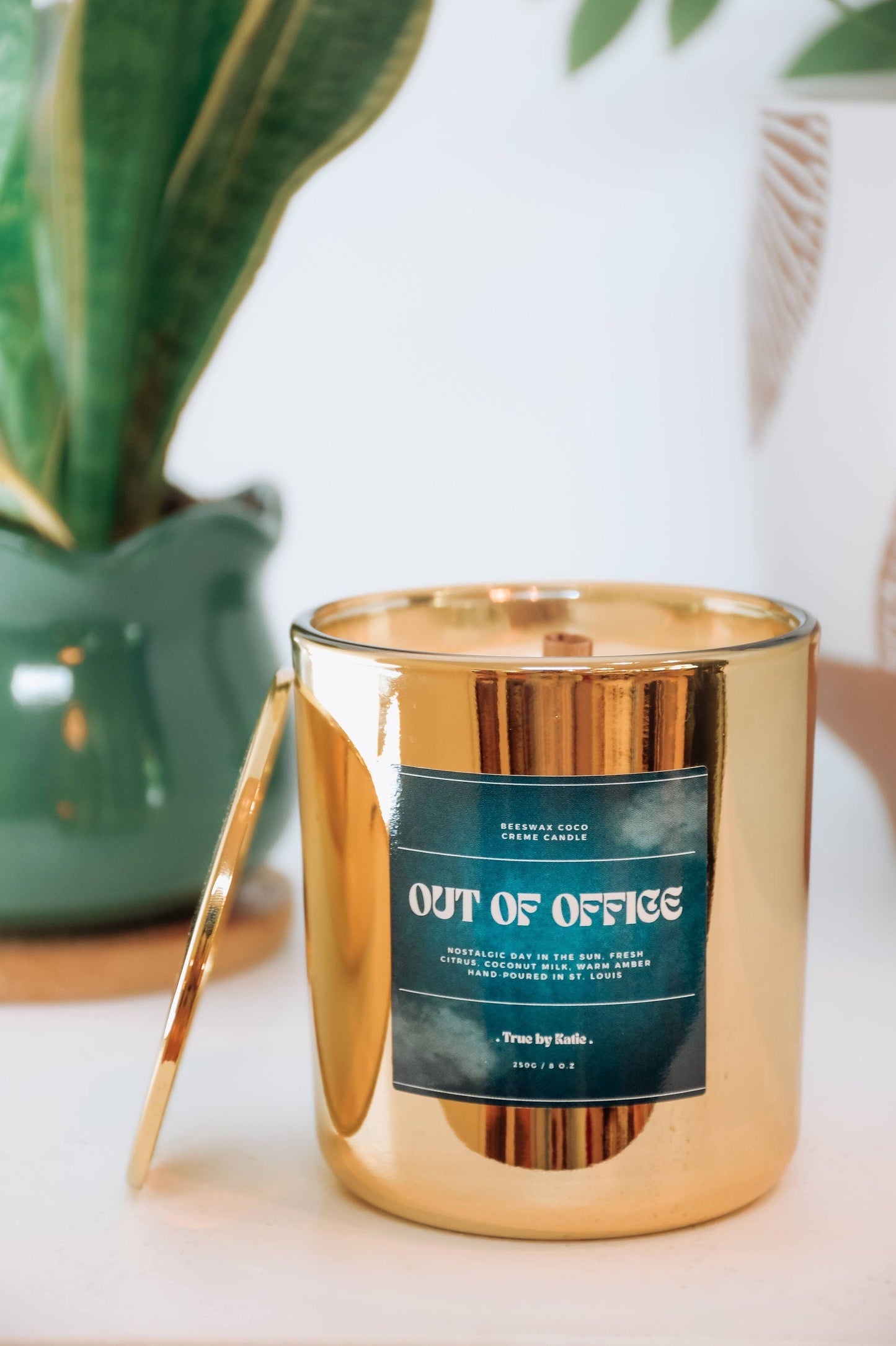 Out of Office Beeswax Candle | Coconut Amber Wood Wick 8oz – non toxic candle