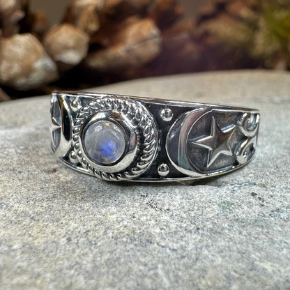 Locasta Crescent Moon Ring