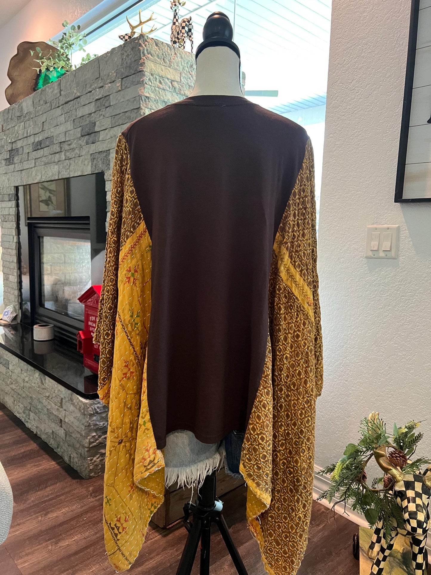 Upcycled Sublime Band Tee - Boho Kantha Sleeve Top – Upcycled