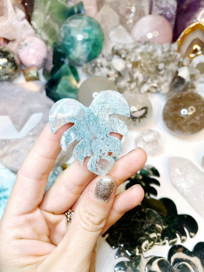 Moss Agate Monstera Leaf –