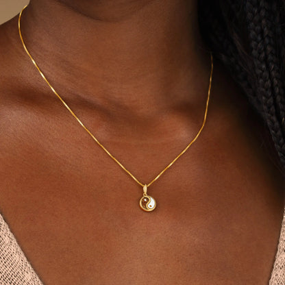 Dual Essence Yin Yang Harmony Necklace – Necklaces - Womens